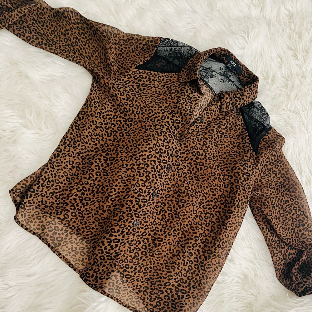 Cheetah print Button blouse